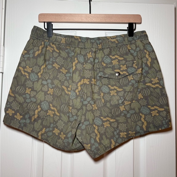 Toad&Co Boundless Shorts Women’s M Cactus Print Organic Cotton - Picture 3 of 9